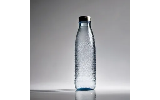 Preview of Glass water bottle on a plain (JPEG q75)