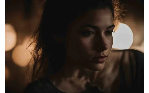 Preview of Dark moody blurred background, near (JPEG q25)